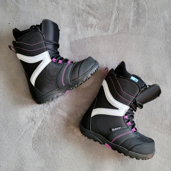 Burton Women's Snowboots, Size 8 - Picture 1 of 7